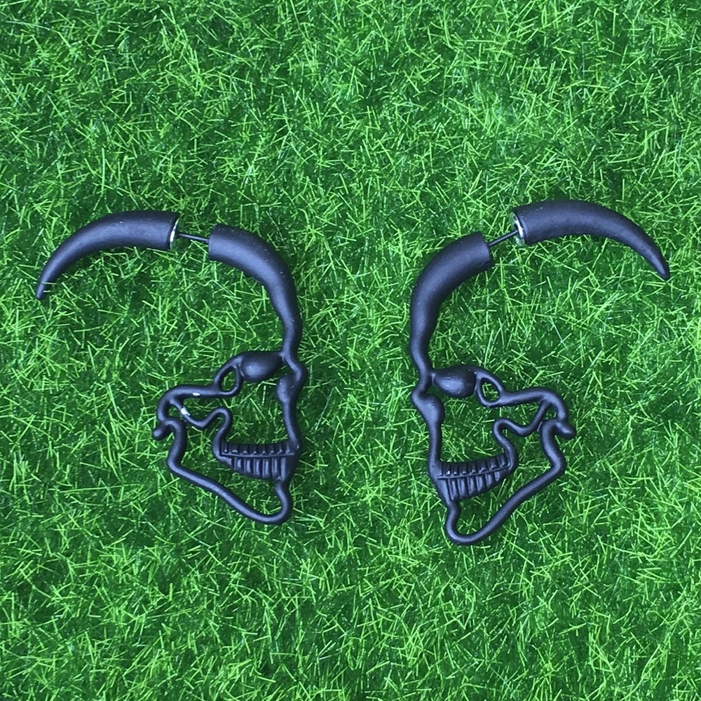 Black Silhouette Skull Earrings - Picture 4 of 8